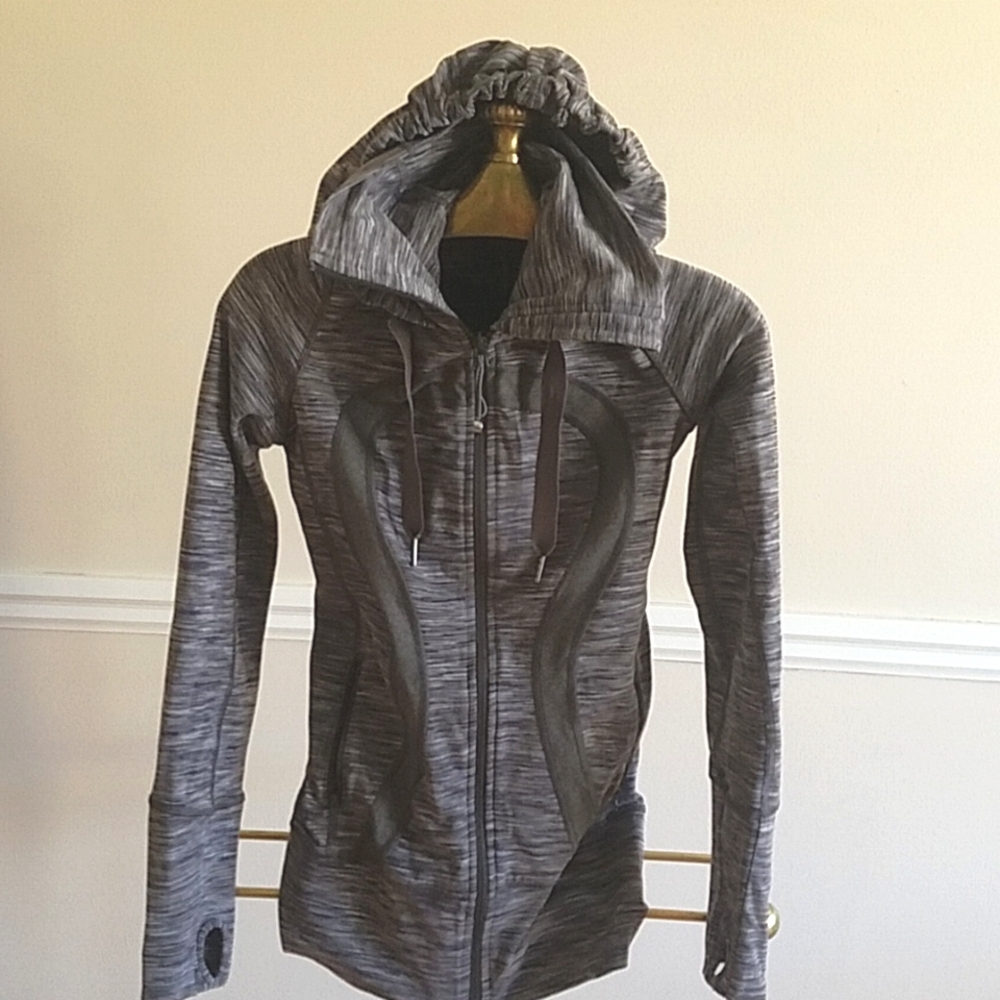Y2K Lululemon Define track run Zip up hooded jacket sz 2
